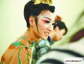 杨舞个人资料,舞动人生，艺术与生活的完美融合