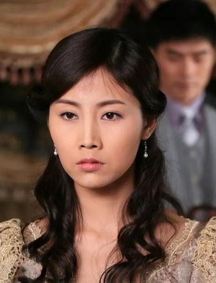 常林演员,从舞台到荧幕，演绎人生百态的影视演员